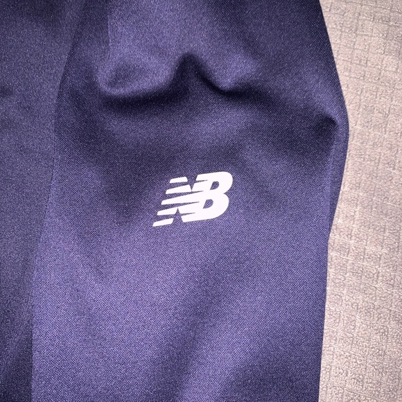 New Balance Lightning Pullover Sweatshirt - Picture 4 of 4
